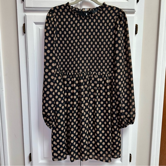 Sanctuary Smocked Long Sleeve Babydoll Dress Medallion Print Size Small - Picture 2 of 13